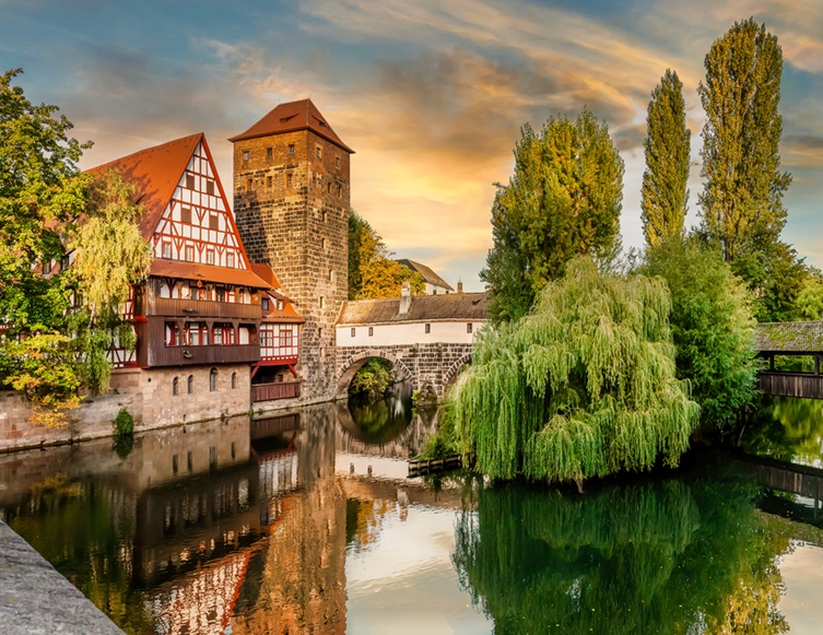 Nuremberg (Nürnberg), Henkersteg and Maxbrücke on a warm sunny autumn day